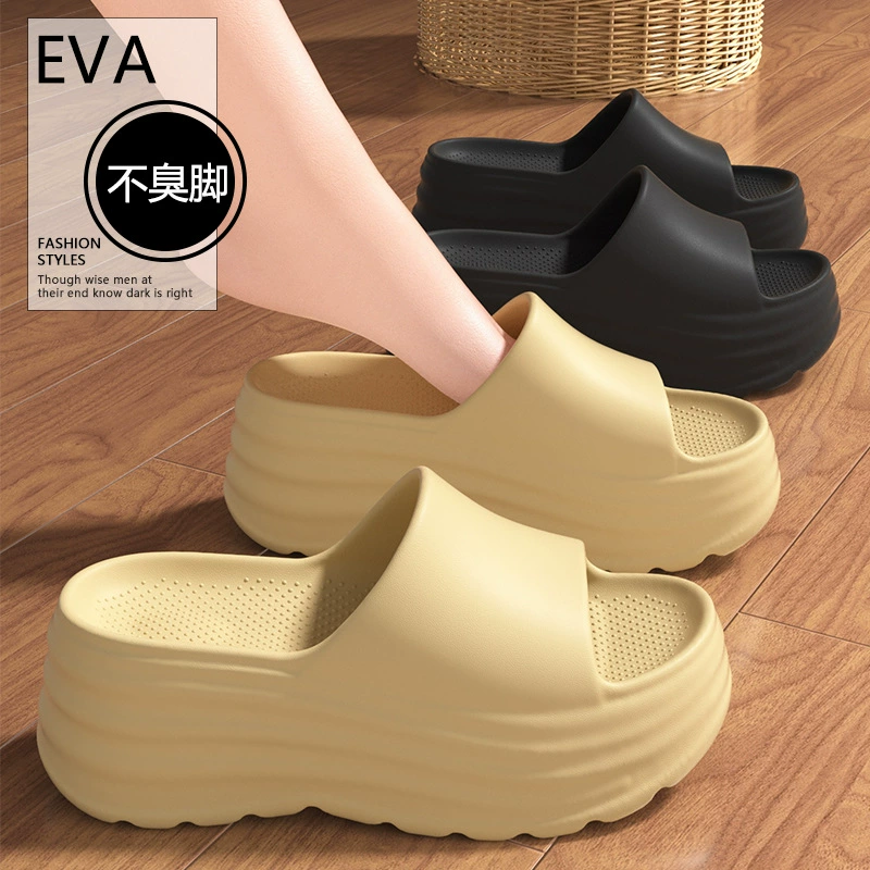 Женские тапочки на толстой подошве, новинка 2025 года, летняя верхняя одежда, красивые и универсальные юбки, увеличенная высота, нескользящие морские пляжные сандалии.