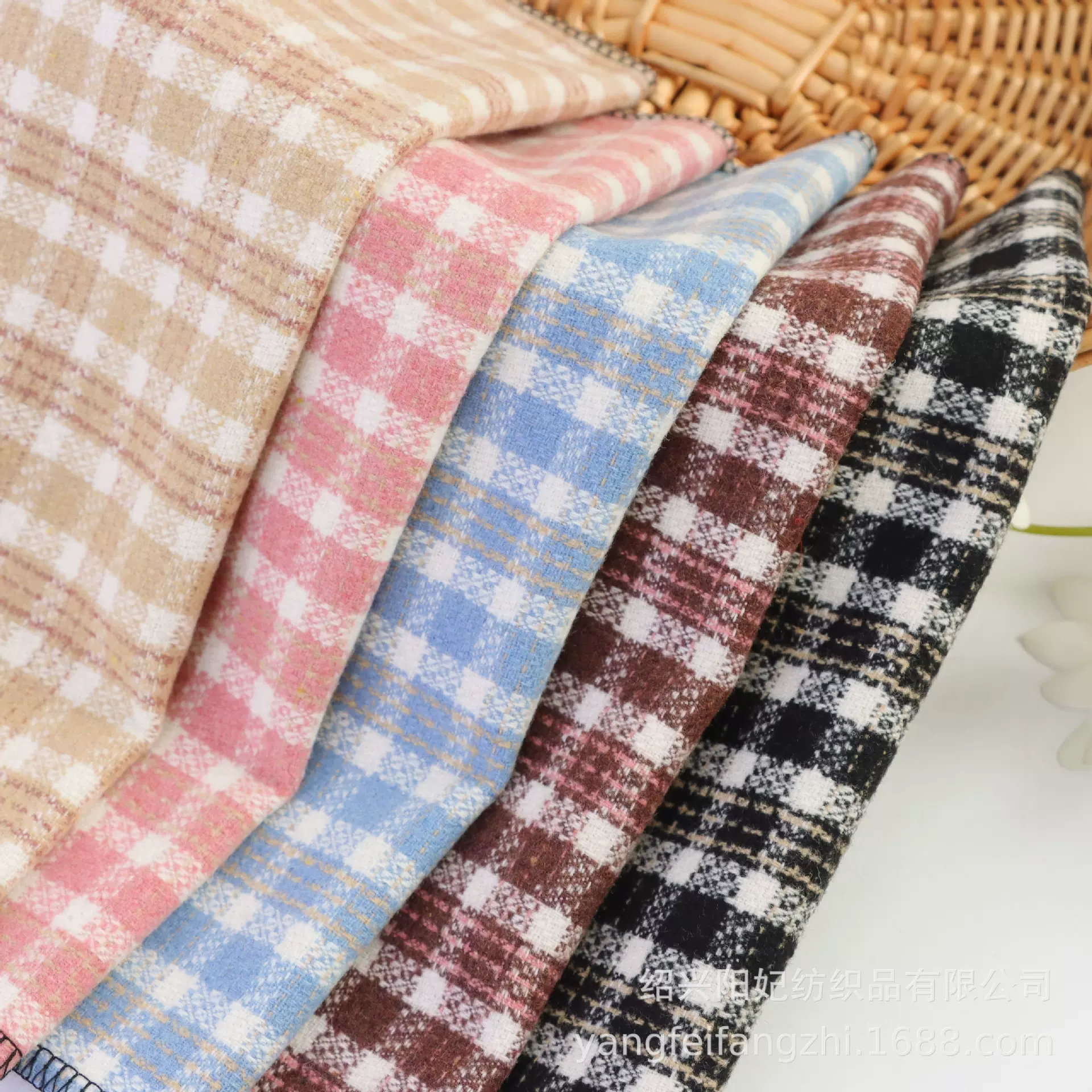 厂家现货 粗纺色织呢绒磨毛麦呢格子面料 秋冬磨毛鞋服套装布料