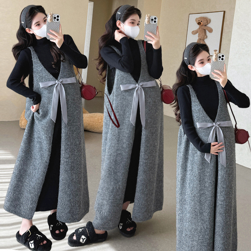 2025 New Autumn and Winter High-Quality Half Turtleneck Bottoming Dress + Reversible Mid-Length Vest Maternity Suit