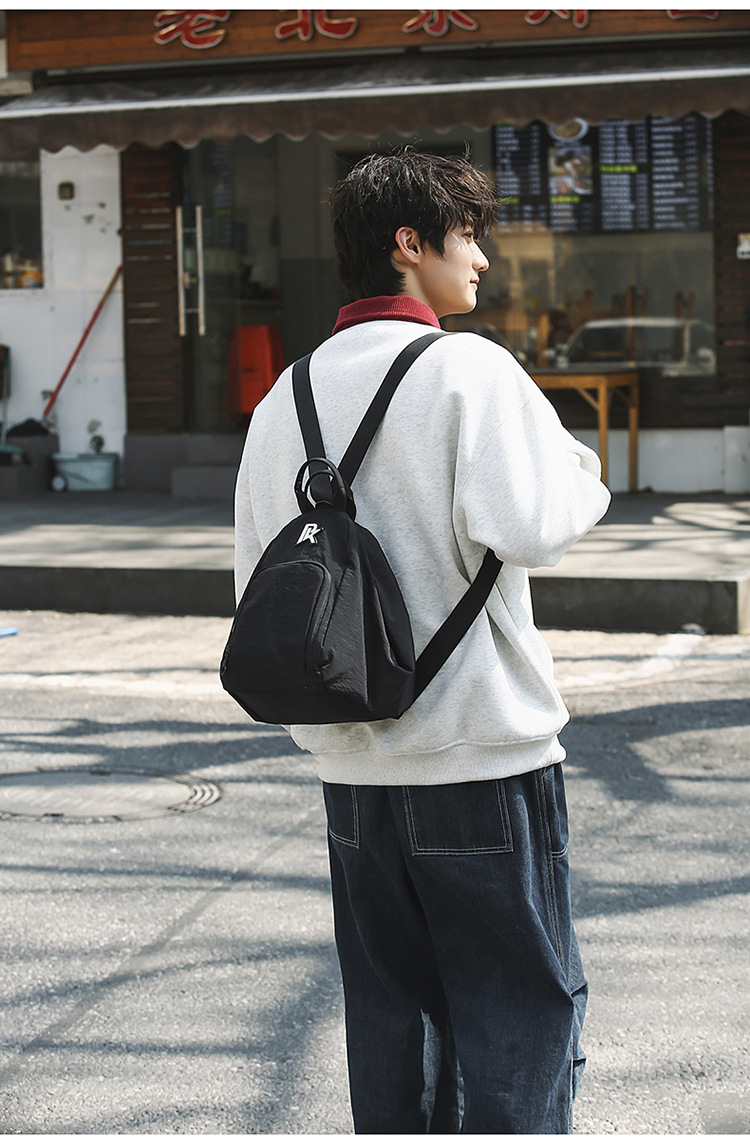 Unisex casual large-capacity crossbody bag, sporty casual student backpack, fashionable and versatile commuter single-shoulder bag undefined
