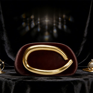 ���䱬��Z�ҿ羳�W�����̰����ƽ���朗l��ĸ���ӆμ�б���Ů