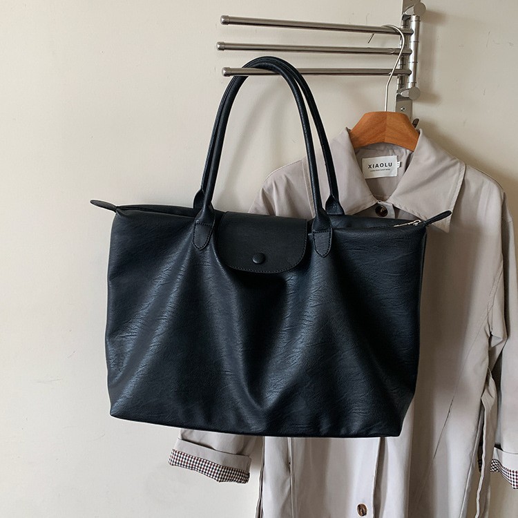 Large-Capacity Commuter Tote Bag, Black Portable Short-Distance Travel Bag, Lightweight Waterproof Portable Luggage Bag for Women