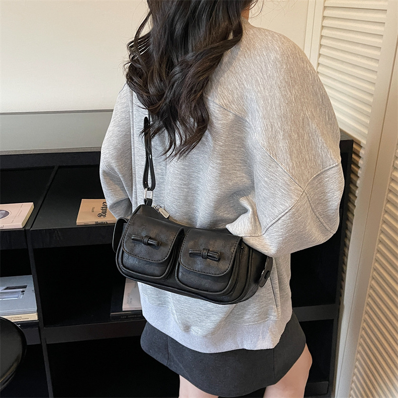 2026 nuevo bolso de brazo de mujer textura caliente estilo bolso de hombro simple de moda diaria bolso pequeño image 4