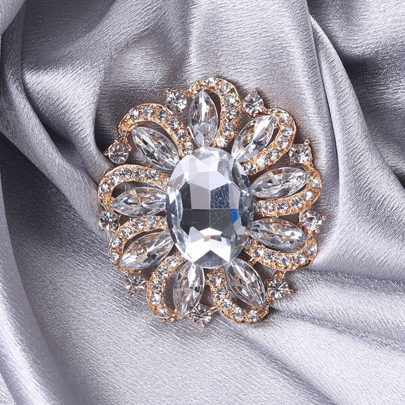 25g Weight Glass Inlay Material Brooches Classification Holiday, Daily Occasion Alloy Material Flower Pattern Women's Gender Inlay Design Korean Style Style Korean Style Pin Flower Alloy Inlay Glass Women's Brooches 7