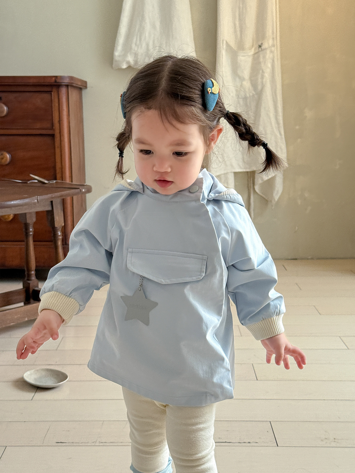 Sugar Pear ropa infantil abrigo de niñas otoño 2025 nuevo estilo para niños ropa de vestir ropa de bebé