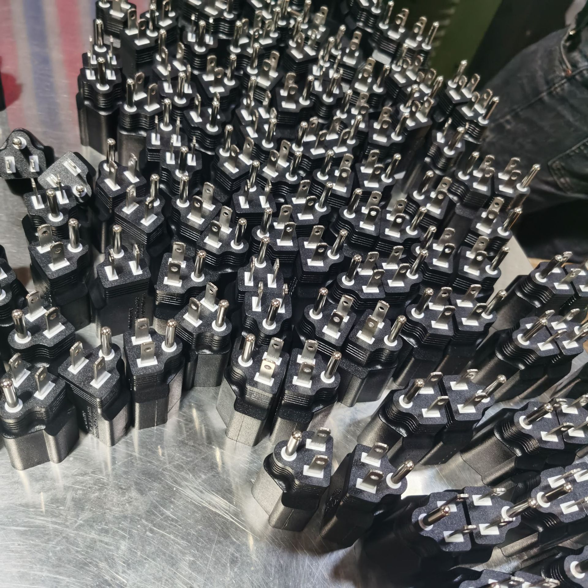 供应NEMA 5-15美标电源插头 三芯美规空调冰箱电源转换插头