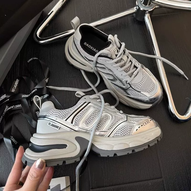 Популярные женские спортивные кроссовки для студентов, лето 2025, новые универсальные дышащие легкие кроссовки-дад-шоу с эффектом увеличения роста