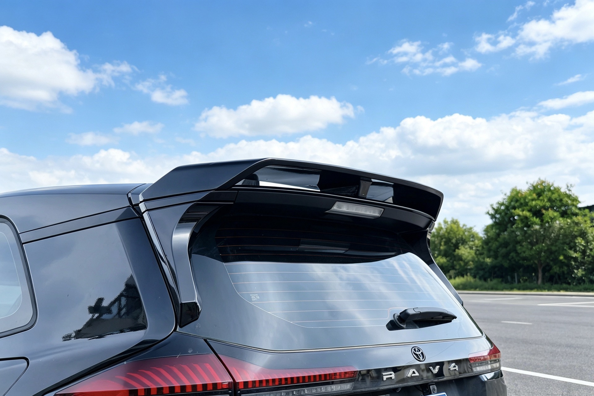 Suitable for 26 Models of Rav4, Rongfang, and Wildlander Modified Front Spoiler, Side Skirts, Rear Bumper, Roof Wing, Rear Diffuser, and Louvered Spoiler