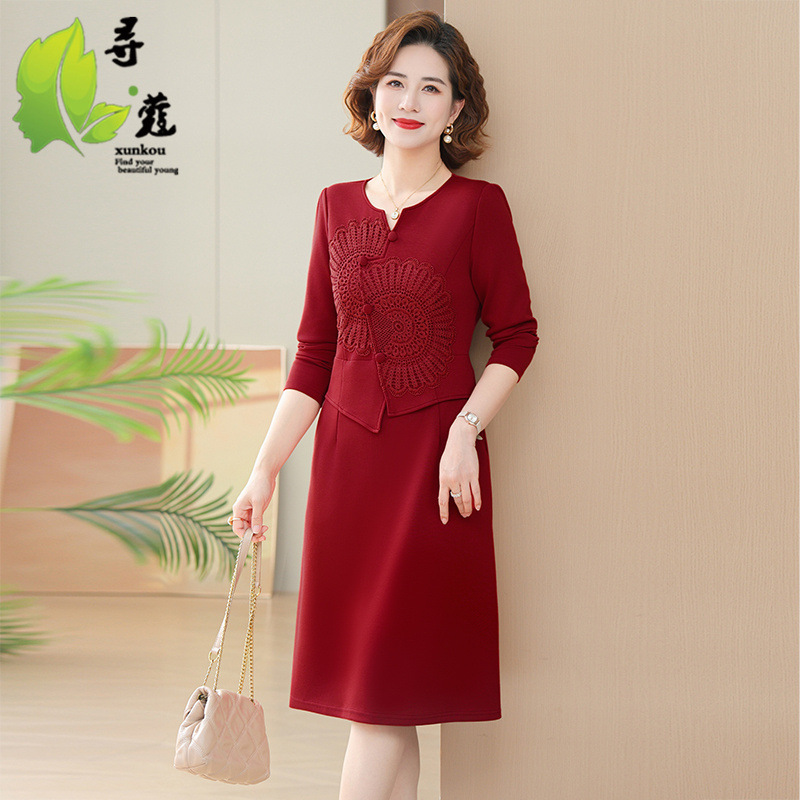 中年春装收腰显瘦喜婆婆婚庆礼服气质妈妈红色长袖V领结婚连衣裙