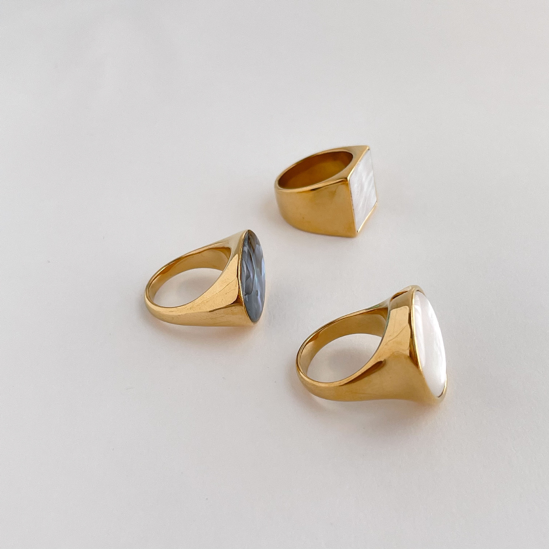 Round Pattern Women'S Gender Simple Style Round Titanium Steel Inlay Shell Rings