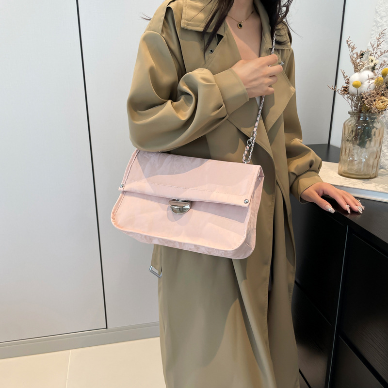 Lille niche med stor kapacitet til kvinder 2024 ny afslappet kædearmhuletaske, moderigtig og alsidig enkelt skulder_voghion.com