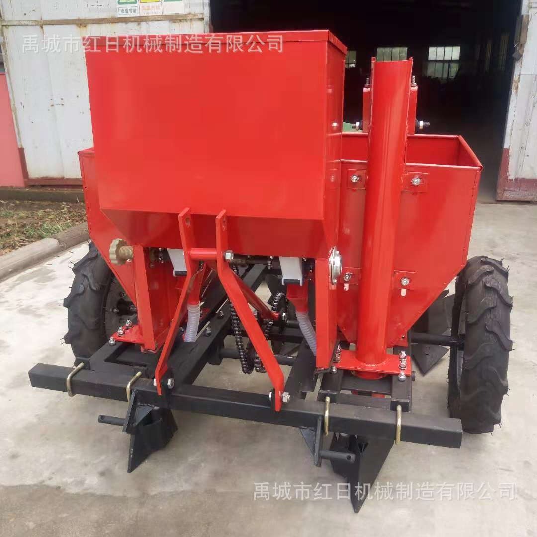 拖拉机配套播种机  土豆施肥播种机   马铃薯覆膜喷药机