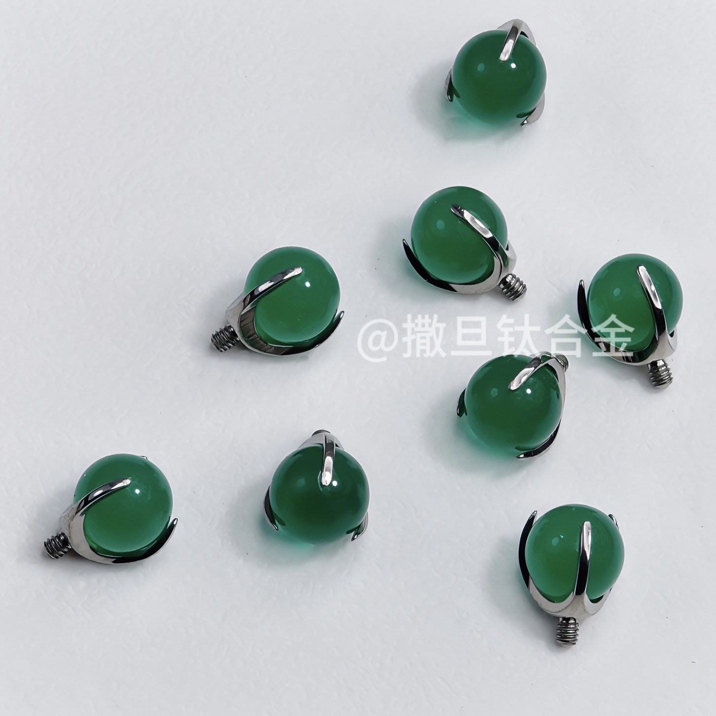 Silver pointed spike labret stud material detail