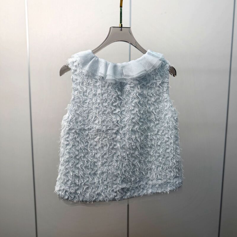 Summer New Style Light Blue Three-Dimensional Feather Tassel Sleeveless Top for Women with Ruffled Collar, Age-Reducing Short Vest for Outer Wear