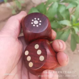 木质工艺品;木雕/根雕;工艺品加工