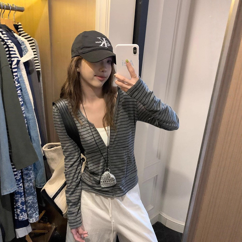 [in Stock from Our Own Factory] 2026 Spring and Autumn Women's Slim Fit Zipper Hooded Long Sleeve Thin Striped Jacket
