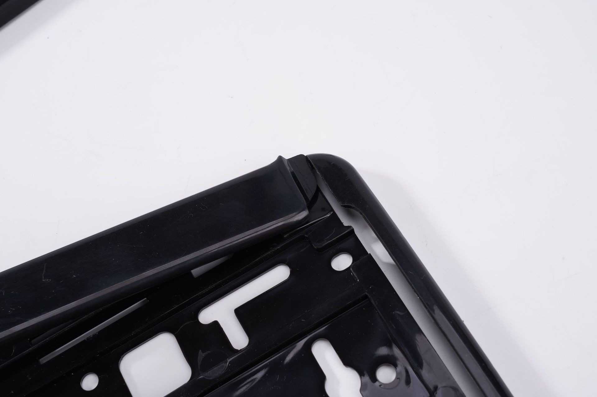 Best-selling European-style license plate frame, European standard license plate holder, ABS plastic European specification license plate frame, waterproof European license plate frame