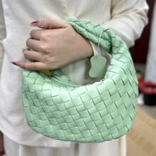 2025跨境速卖通手拎包热卖B家编织女包腋下包休闲百搭手提饺子包