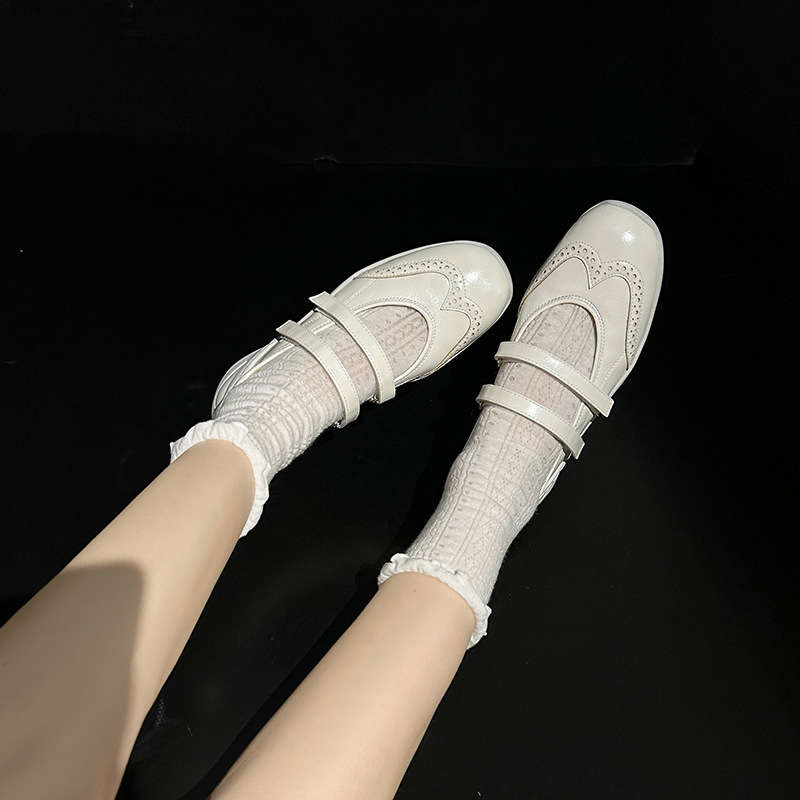 Versión de piel de oveja de suela gruesa de cuero real plateada zapatos de nicho de mujer elevados zapatos deportivos casuales zapatos de ballet retro