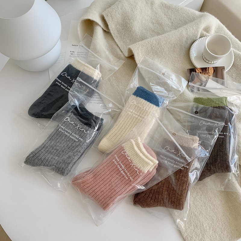 80g Weight Comfort Feel Of Sensation Socks Classification Stretchy Elasticity A Pair Quantity Daily, Street Occasion Comfort Function Color Block Pattern Winter, Autumn Season Women's Gender Japanese Style Style Women's Japanese Style Color Block Wool Crew Socks A Pair 无