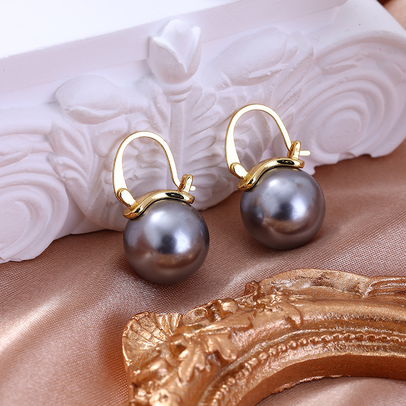 1 Pair Quantity Street Occasion Imitation Pearl, Titanium Steel Material 1 Pair Retro Round Imitation Pearl Titanium Steel Pearl Women's Drop Earrings Earrings