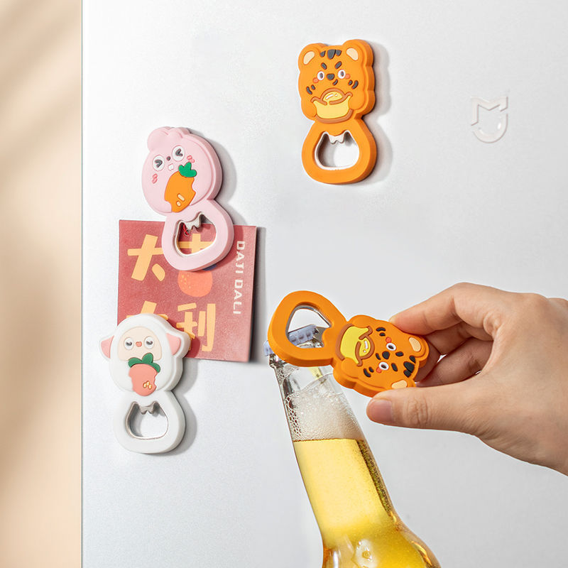 漫画磁気栓抜き冷蔵庫ステッカー楽しい家庭用ビールオープナーシリコンキャップリムーバーボトルオープナーキャップオープナーアーティファクト|undefined