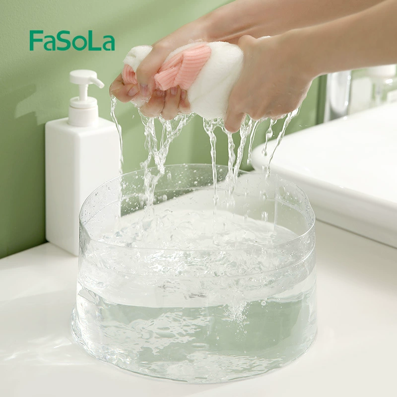 Foldable handheld capacious bucket for traveling for face washing