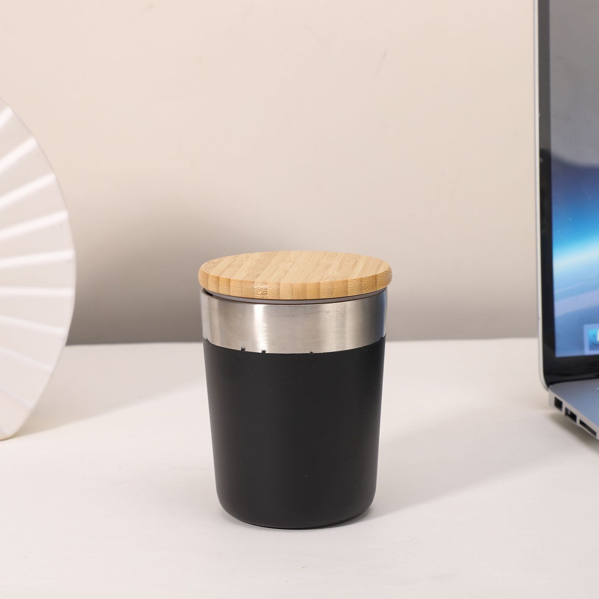 Cubierta de bambú transfronteriza de acero inoxidable 304 creativa taza de huevo portátil al aire libre taza de acompañamiento con cubierta de madera cubierta de bambú