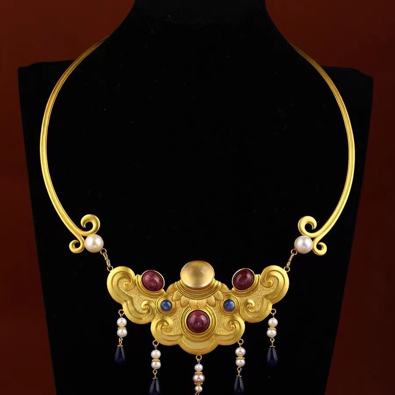Pure Copper Gold-Plated Ancient Han Dynasty Roselle Collar, Elegant and Beautiful Retro Palace Jewelry in Stock Pure Copper Gold-Plated Ancient Han Dynasty Roselle Collar, Elegant and Beautiful Retro Palace Jewelry in Stock