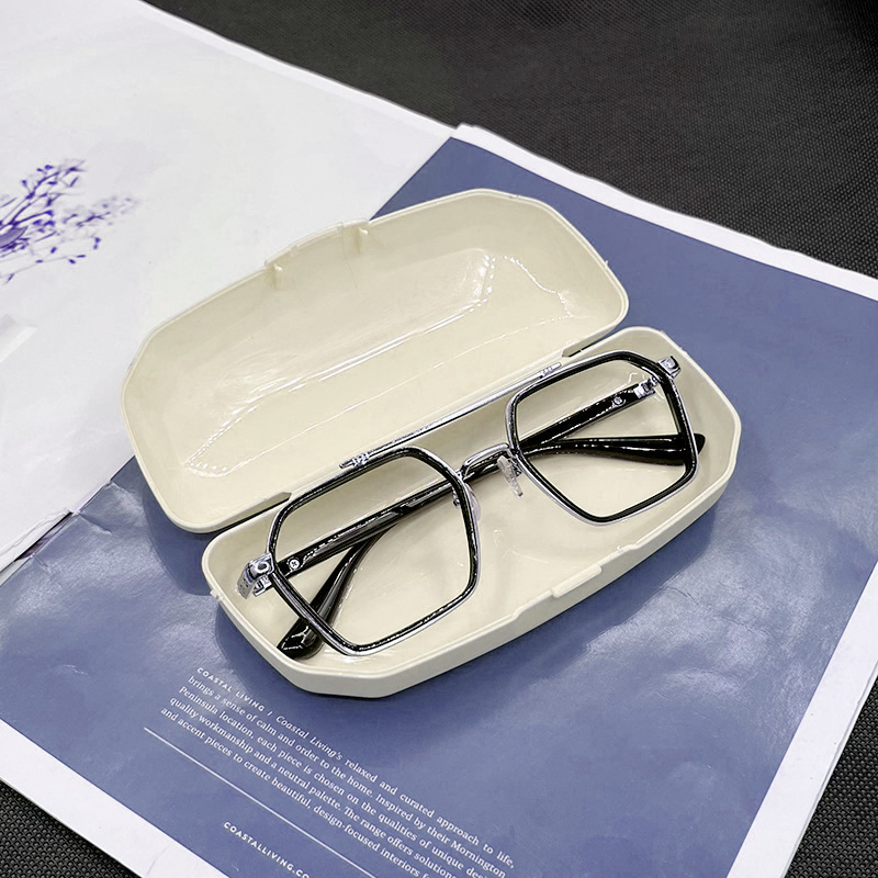 Gray Plastic Glasses Storage Box, Transparent Frosted, Can Hold Sunglasses, Myopia Glasses, Reading Glasses Factory Direct Supply