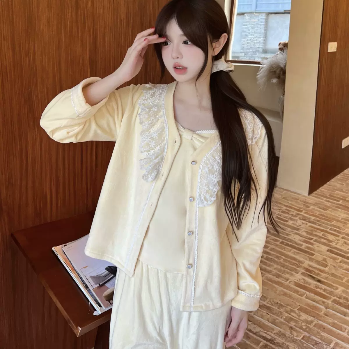 秋冬新款海岛绒女士睡衣韩版甜美风吊带三件套家居保暖可外穿睡衣