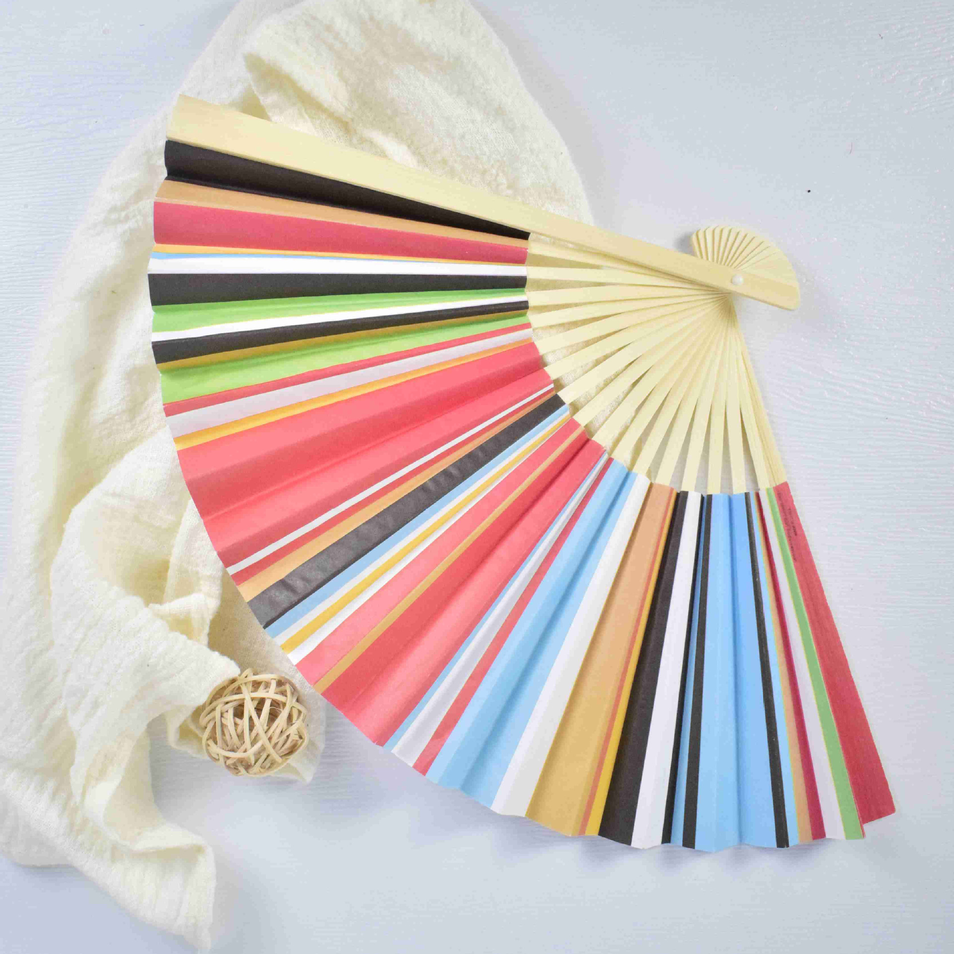 Fábrica personalizada de color de impresión offset hueso recto 18 cuadrados de bambú ventilador de fracturas de publicidad cultural de lugares escénicos ventilador creativo