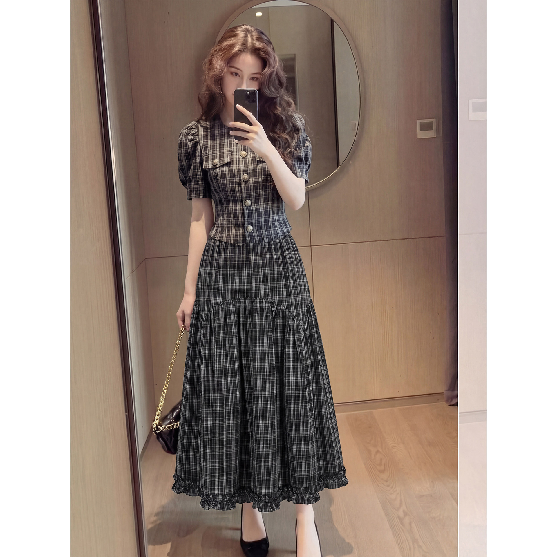 Women's Gray Jumpsuit Shorts 2026 New Spring Style, Elegant, Light Luxury, High-End, Petite, Workwear-Style One-Piece Jumpsuit