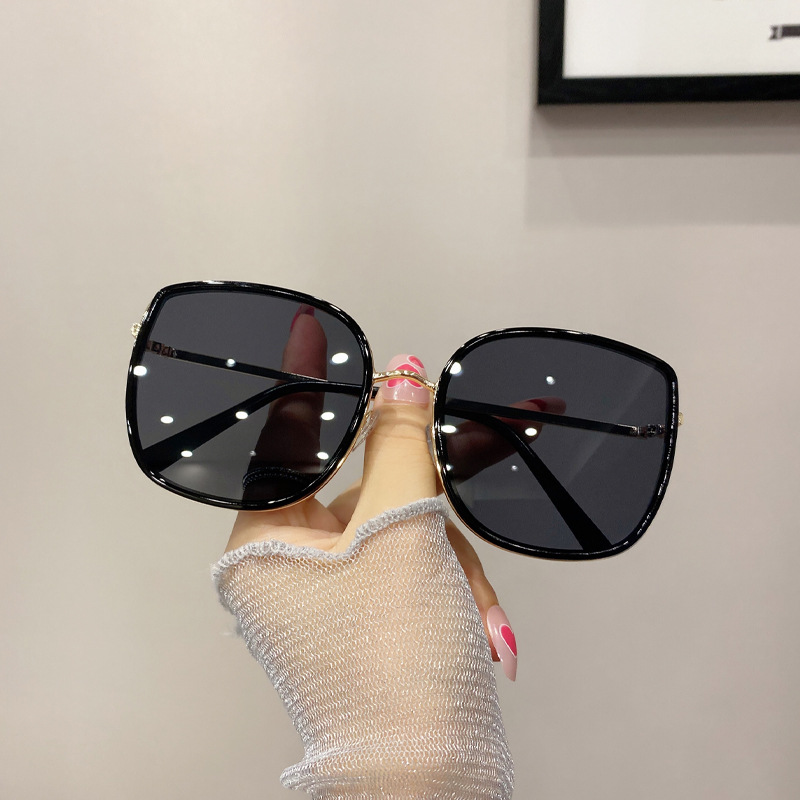 Square Glasses Style Outdoor, Beach Occasion Vacation Modern Style Streetwear Square PC UV400 Protection Square Full Frame Women's Sunglasses