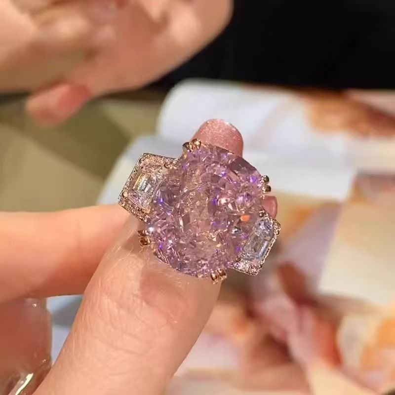 2025 New Pink Diamond Ring for Women, Exquisite, Versatile, Light Luxury, High-End French Pigeon Egg Opening Adjustable Ring