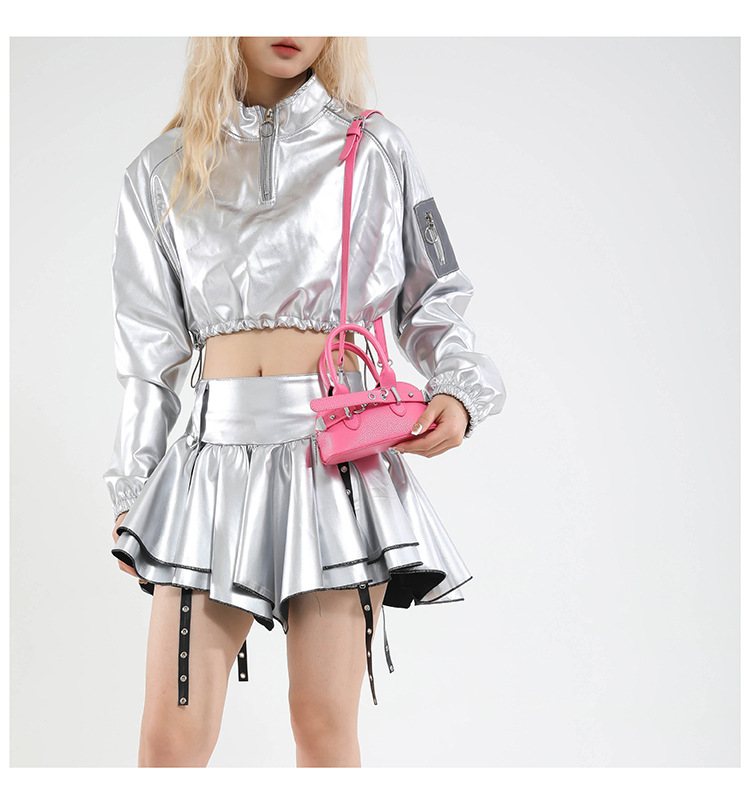 A simple and individual hand-held shell bag, a new Spring/Summer 2025 niche fashion casual shoulder bag, a trendy and stylish crossbody bag undefined