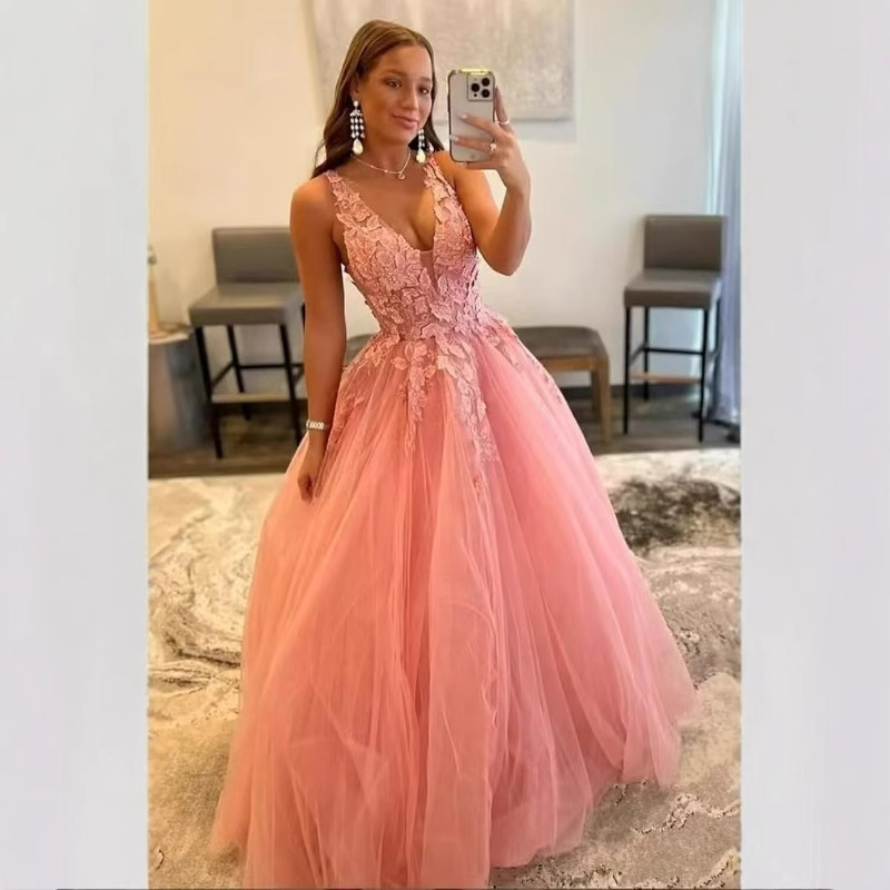 Amazon Hot Sale V-neck tulle ball gown lace applique long ball gown 2025 formal evening gown Amazon Hot Sale V-neck tulle ball gown lace applique long ball gown 2025 formal evening gown