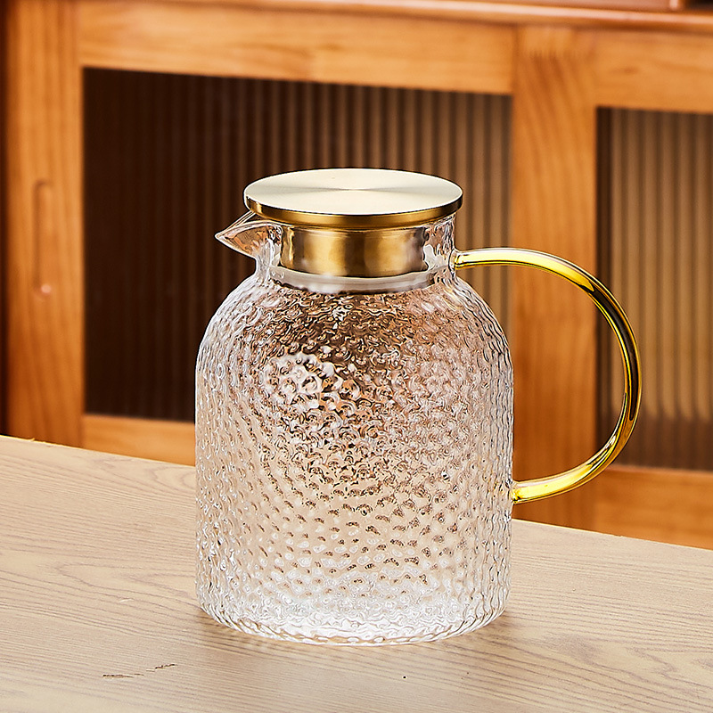 Hammer pattern directly through the pot (golden cover) 1750ml