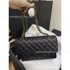 小香風cfキャビア牛皮の女性バッグの中号菱格チェーンの肩に斜めにまたがって、脇の下の小さい方のカバンをカバーします。