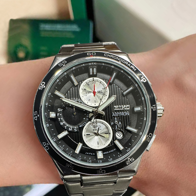 New Casual Round Men's Date Quartz Watch Sports Watch Stainless Steel Multi-Function Chronograph New Casual Round Men's Date Quartz Watch Sports Watch Stainless Steel Multi-Function Chronograph