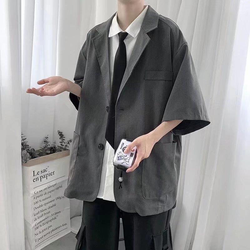 Traje casual de manga media de siete puntos de estilo maduro ligero de verano, chaqueta de traje pequeña suelta de moda para hombres, sentido delgado de alta gama