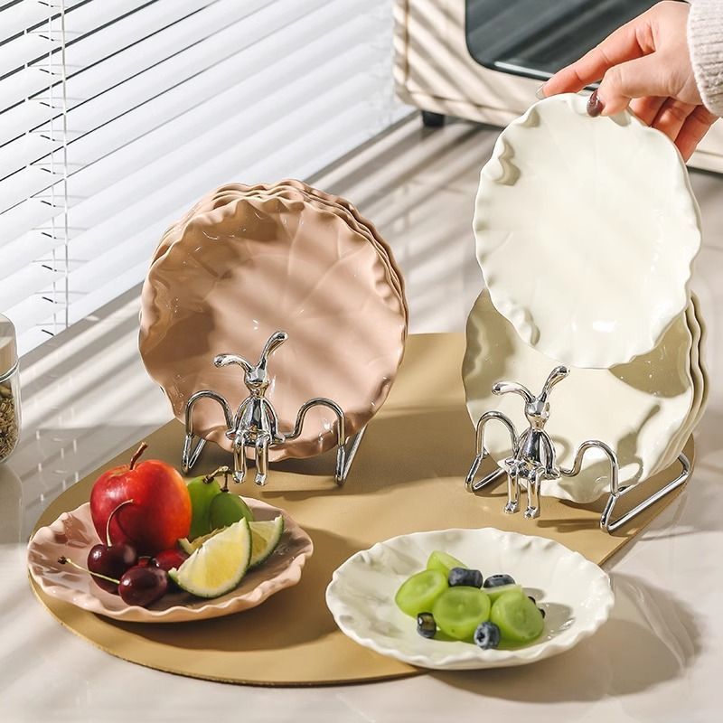 荷叶陶瓷吐骨碟轻奢小吃盘甜品盘干果盘高颜值小碟子带收纳架套装|undefined