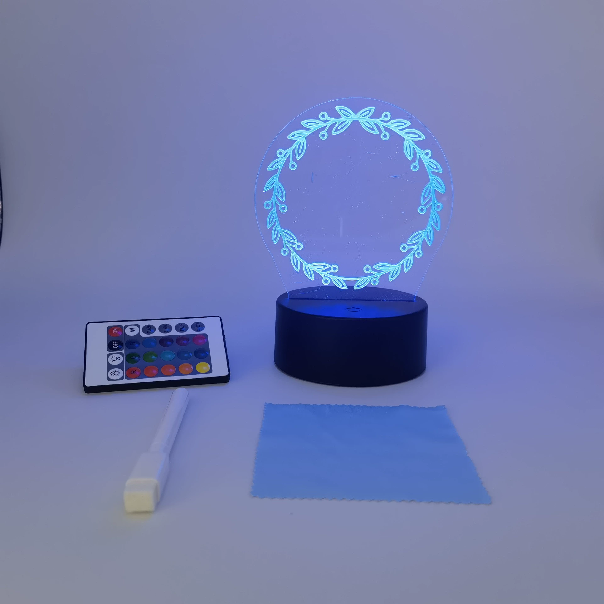 3D ночная лампа с пультом дистанционного управления, USB 4W, акриловая панель и база ABS, черная или белая