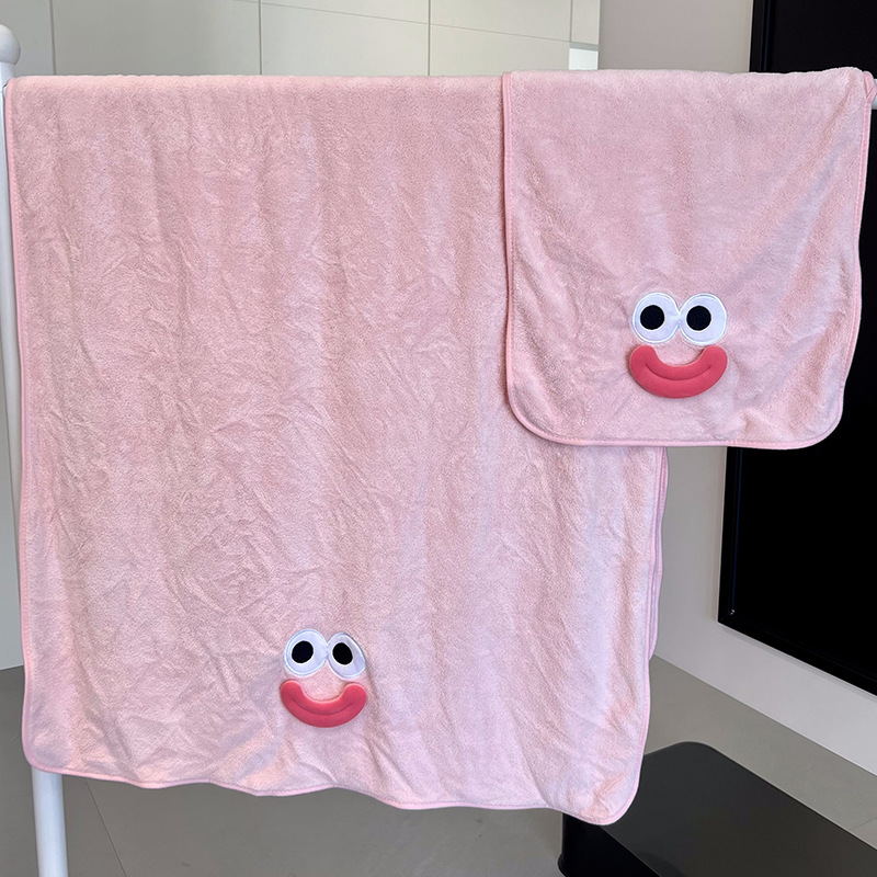 Nuevos dibujos animados toallas de coral toallas de pelo seco sombrero de tres piezas sueltas toallas de regalo absorbentes