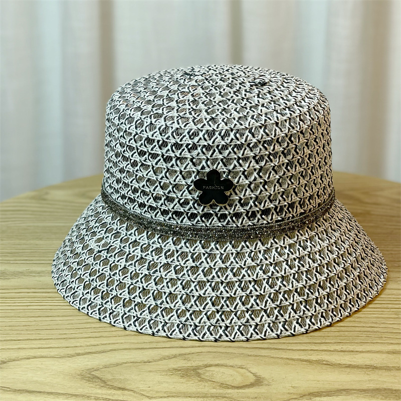 Neuer Wasser-Diamant-Buchstabe-Wassereimer-Fischerhut Strohhut Frühlings- und Sommerausflüge für Kinder Sonnenschirm Japanisches Netz Rot Schwarz Topfhut Flut_voghion.com