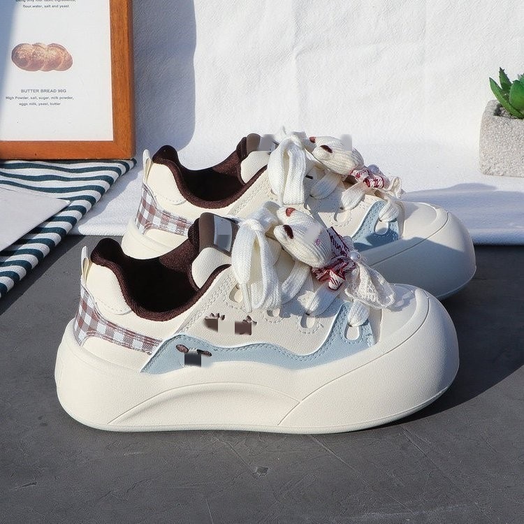 Red popular nuevo zapatos blancos de mujer 2026 zapatos de pan ligeros con suela gruesa, todos los pares de alto valor de belleza, zapatos de muffin cómodos y lindos image 8