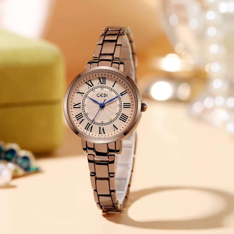 歌迪 Waterproof metal retro quartz swiss watch, light luxury style