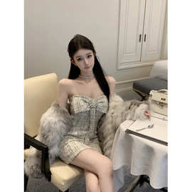 法式小香风蝴蝶结设计感抹胸连衣裙春秋季新款时尚纯