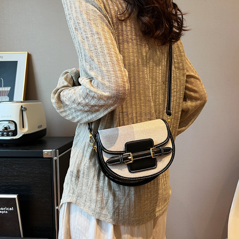 Bags for women 2024 cross border trend new canvas contrast color hand held saddle bag niche high end shoulder messenger bag_voghion.com