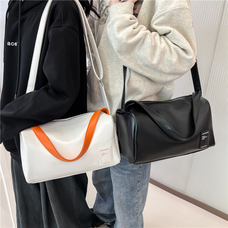 高级感包包男2024潮流时尚托特包流行爆款单肩包大容量通勤斜挎包